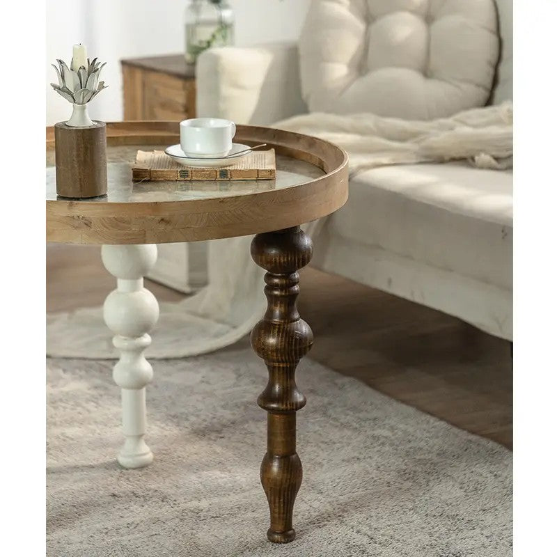 New Design Rustic Retro Farmhouse Home Decor Carved Top Table Round Solid Wood Dining End Coffee Table with 3 Legs
